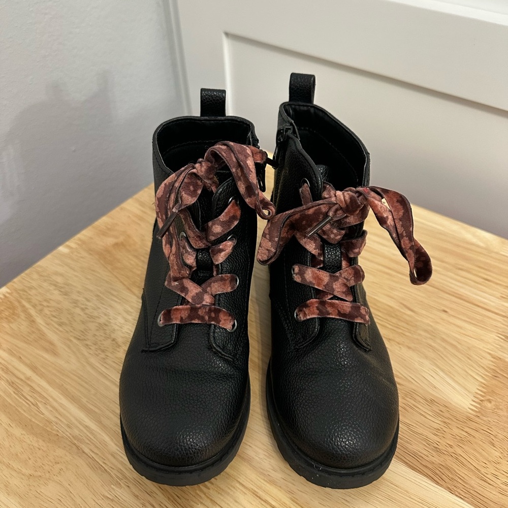 Cat & Jack boots